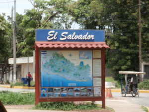 El Salvador border crossing at La Hachadura